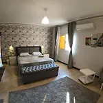 3Bd Apartment In A Family House With Garden View